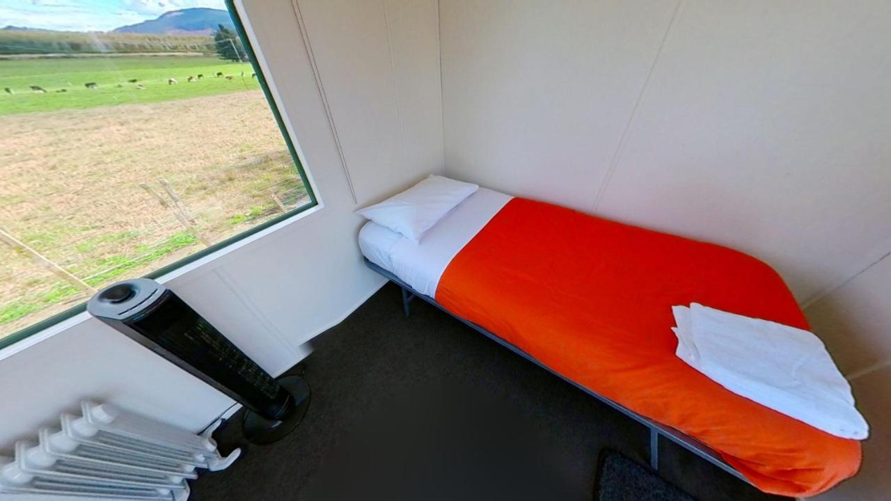 Full Holiday Home To Yourself, Up To 21 Guests Atiamuri エクステリア 写真